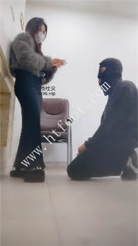 kclrr35mfa4.jpg