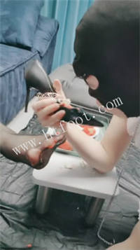 qttyki5rs44.jpg