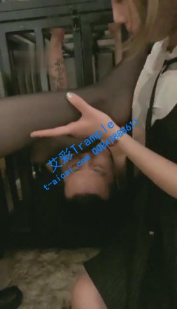 bfloc1aueei.jpg