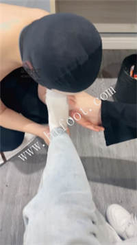 010219mt2ff4q2qs599u92.jpg