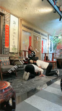 010608aikickcuuzrndkyq.jpg