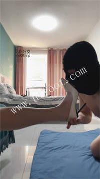 223927g472crcbcg52a255.jpg