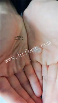 003852ezqqww7q374uz0r5.jpg