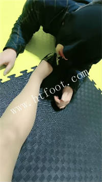 230113ykutsonouswcncbq.jpg