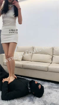 042733mfwm8jw8nwefeff7.jpg