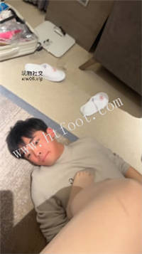 004251dhlq8bozz0s88whb.jpg