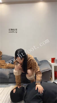 001053p201r0w6hrdrdcox.jpg