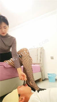 001642se6r8hl7zoerplal.jpg