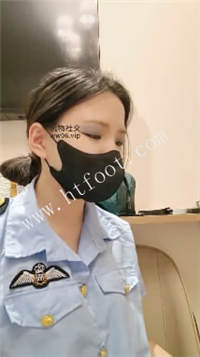 093055cxo2qk5vz55bn99q.jpg