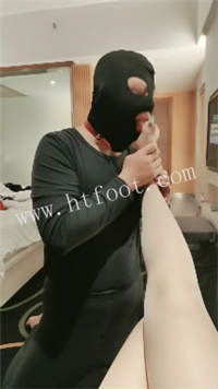 001417xx87ygnt9d7d8720.jpg