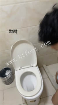 061705r9zqg9qo5d42uclc.jpg