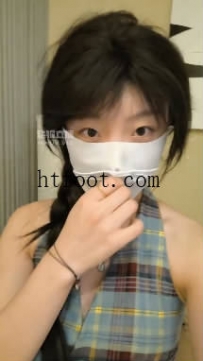 ZB8999 爱可】骚母狗被玩烂了62分钟